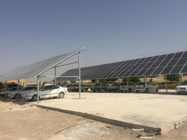 پروژه دو منظوره پارکینگ و نیروگاه خورشیدی دانشکده نفت و گاز گچساران به بهره‌برداری رسید